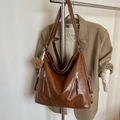 Grand sac à bandoulière vintage marron foncé avec fermeture éclair et ours - Marron