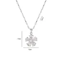 Elegante collana con pendente a fiore in zircone argento con specifiche di misura - Stile Fiore In Zirconia (X0816)