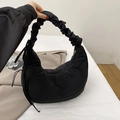 Bolso plisado negro elegante con correa fruncida y cierre de cremallera plateada - Negro