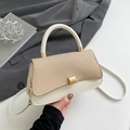 Borsa baguette chic in pelle beige e tessuto kaki con chiusura in metallo oro - Bianco