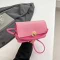 Borsa a tracolla rosa patchwork con fibbia dorata rotonda e sottile cinturino regolabile - Rosa