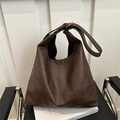 Sac hobo vintage marron foncé à grande capacité pour le trajet quotidien et style rétro - Marron