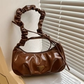 Borsa sottobraccio increspata marrone caffè lucido con design vintage e dettagli oro - Marrone