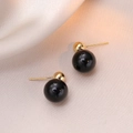 Minimalistische S925 Silber Ohrstecker mit goldener Metallkugel und schwarzen Perlen - Schwarz Kugelförmig (E0743)