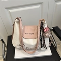 Minimalistische beige hobo canvas rugzak met roze lederen klep en schattige beer print - Roze met hanger