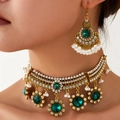 Vintage Middle Eastern jewelry set with green emerald stones and white pearls on gold - Green