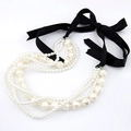 Elegante collana di perle multistrato con fiocco in nastro di raso nero da donna - Perla Multistrato Con Nastro Nero