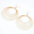 Elegantes pendientes de aro dorados multicapa con anillos de metal superpuestos - Dorado (wl08100849)
