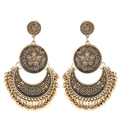Orecchini bohémien vintage dorati con incisione floreale e nappe di perline metalliche - Oro Antico