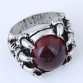 Anello da uomo vintage con gemma rosso scuro incastonata in artigli di drago gotici - Stile Artiglio di Drago Pietra Rotonda Rosso Scuro (018040708)