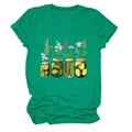 Détail de l'imprimé bocal de cornichons et fleurs sur un t-shirt vert sauge en coton - S / Vert Foncé