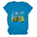 Détail de l'imprimé artistique de bocal de cornichons et fleurs sur un t-shirt bleu - S / Bleu lac