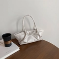 Elegante borsa tote bianco crema con morbido design a pieghe e delicato dettaglio a fiocco - Bianco Sporco