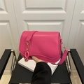 Magenta retro saddle shoulder bag with decorative pink chain and adjustable strap - Rose Pink
