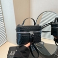 Mini sac boîte noir en cuir tressé avec poignée supérieure et bandoulière réglable - Noir