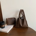 Sac seau en cuir PU marron foncé motif litchi avec petite pochette assortie - Ensemble de 2 pièces (Cabas + Pochette intérieure) / Marron