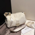 Bolso bandolera de nailon blanco crema con correa ancha de diseño minimalista - Blanco