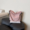 Bolso tote de nailon rosa con correa de cuerda trenzada y logotipo bordado blanco - Rosa