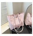 Pink and white checkered tote bag with leather straps and central logo patch - No Pendant / Pink