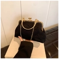Retro black jacquard evening bag with golden metal handle and chain strap - Black (Jacquard Pattern)