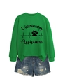 Mise à plat du sweat Veterinary Assistant vert et d'un short en jean délavé - S / Sweat-shirt Vert Herbe (Police Noire)
