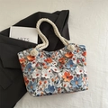 Borsa tote con ricamo floreale 3D blu e arancione e manici in corda di cotone bianco morbido - Stile 2