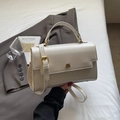 Elegante borsa a tracolla bianco crema da donna con finiture dorate e cinturino - Bianco Sporco