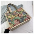 Λεπτομέρεια από vintage floral ζακάρ σχέδιο και λινό ύφασμα σε μεγάλη τσάντα - Στυλ 2