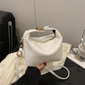 Borsa Boston bianca motivo a serpente con dettagli dorati e tracolla regolabile - Bianco