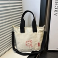 Mini bolso tote de lona con oso rojo y asas negras en contraste - Con Colgante / Negro