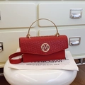 Rote Handtasche mit Webmuster, goldener M-Schnalle und Metallgriff als Umhängetasche - Rot
