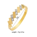 Vergoldeter Edelstahl-Armreif mit geometrischem Design und Zirkonia-Quadraten besetzt - Goldener Treppen-Zirkonia-Stil (TT0184)