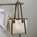 Bolso tote vintage de gran capacidad en cuero bicolor blanco crema y marrón elegante - Blanco
