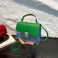 Mini borsa a tracolla in PVC trasparente con dettagli verde brillante e cuciture bianche - Verde (7200)