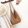 Bohemian brown hand-woven knit tote bag with 3D diamond pattern for beach vacations - Standard Edition / Khaki