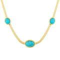Detalle de collar de cadena de serpiente dorada con tres piedras de turquesa - Collar de Cadena de Serpiente Turquesa de Tres Piedras(N2173)