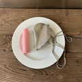 Elegante borsa da sera argentata a conchiglia con trama metallica e catenella - Argento
