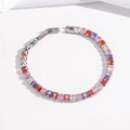 Dettaglio del bracciale tennis con zirconi colorati taglio quadrato e chiusura argento - Zirconia Multicolore (TT0279)