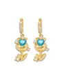 Dettaglio orecchini a tulipano con cuore in zircone blu e placcatura in oro su sfondo bianco - Orecchini Tulipano Blu (E1286)