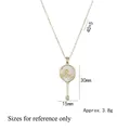 Collana in titanio dorato con ciondolo a ventaglio floreale e conchiglia, 30x15 mm - Stile Ventaglio a Fiori (X2064)