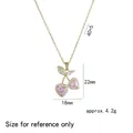 Collana a ciliegia con zirconi a cuore rosa e catena dorata da 40+5 cm - Pendaglio Ciliegia Rosa (X3951)