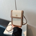 Minimalistische Umhängetasche aus Canvas und braunem Leder mit goldener Schnalle - Khaki