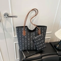 Sac fourre-tout imprimé 2025 avec motifs d'ours et anses en cuir marron set - Noir