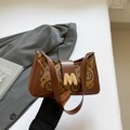 Borsa sottobraccio vintage marrone con monogramma M e fibbia dorata in pelle - Marrone