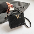 Black snake pattern handbag with gold V-hardware and detachable crossbody strap - Black 6175