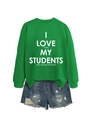Ensemble sweat d'enseignante vert et short en jean vieilli posé à plat pour femme - S / Vert Herbe (Police Blanche)