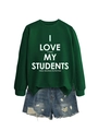 Détail d'un sweat vert foncé avec typographie éducative et short en jean vieilli - S / Vert Foncé (Police Blanche)