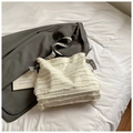 Sac fourre-tout blanc texturé à franges avec bandoulière ruban zébré, variante SKU - Blanc Cassé