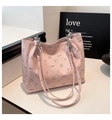 Sac fourre-tout rose avec imprimés lapins et détails de bandoulière en chaîne argentée - Rose