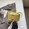 Elegante borsa gialla a scatola con trama a grana di litchi e tracolla sottile - Giallo